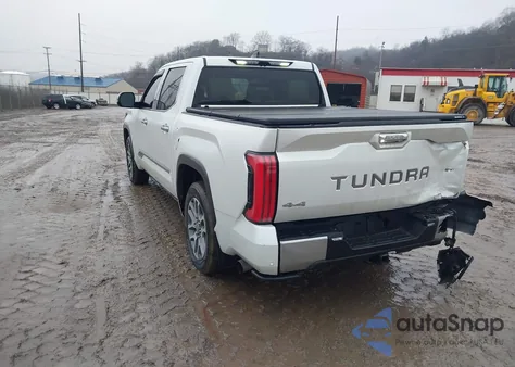 2022 Toyota Tundra 1794 Edition z USA, uszkodzony, nr VIN 5TFMA5DB1NX030601